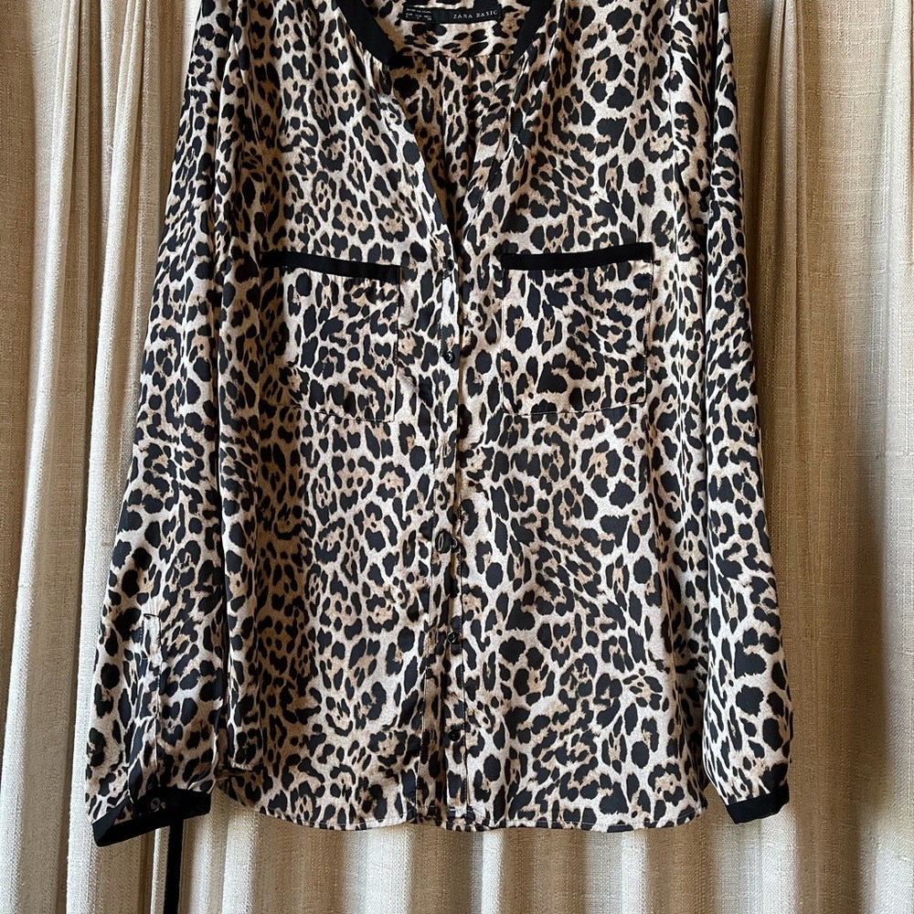 ZARA ANIMAL PRINT SILKY BLOUSE, size L, NWOT